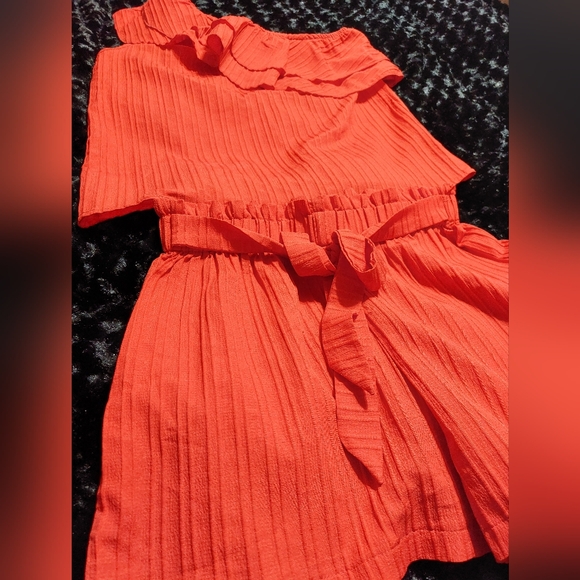 Red Ruffled Top and Shorts Set - Picture 2 of 5